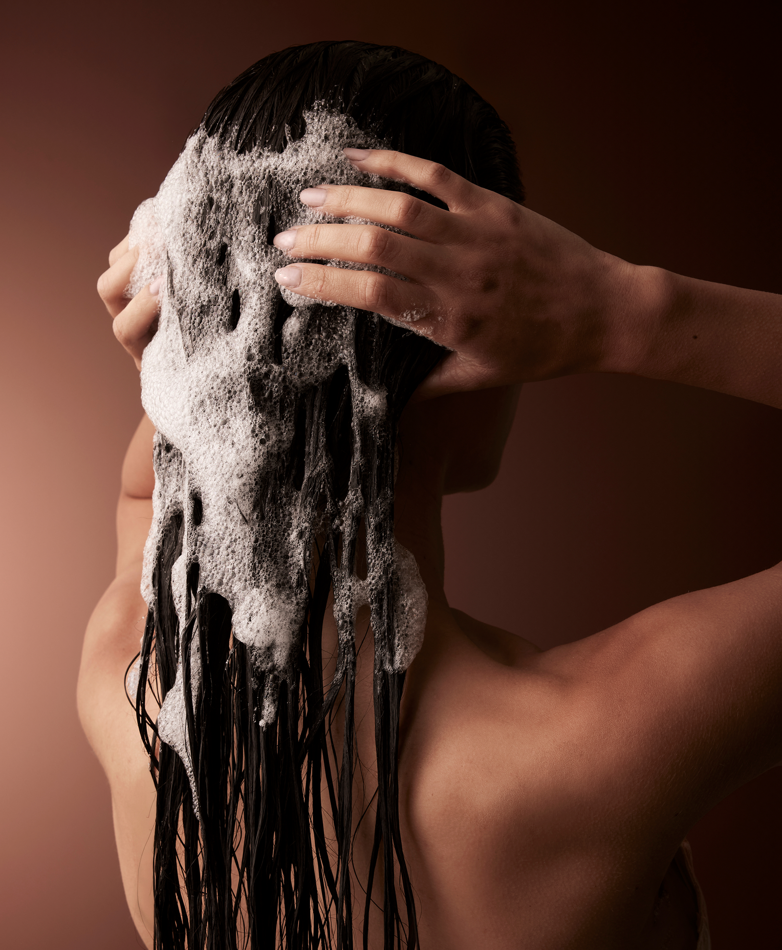 THE HYDRATING SHAMPOO